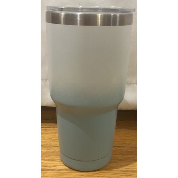 Yeti Rambler 30 oz Tumbler in Blue/White Ombre - Picture 2 of 7